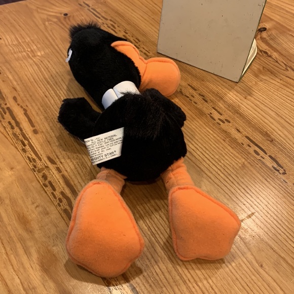 1987 Daffy, duck, plush 13 inches - Picture 6 of 7